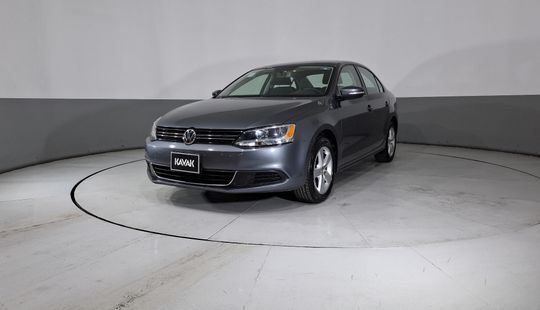Volkswagen • Jetta