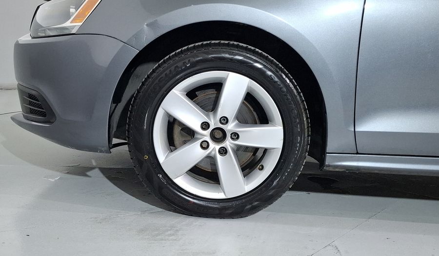 Volkswagen Jetta 2.5 STYLE TIPTRONIC Sedan 2011