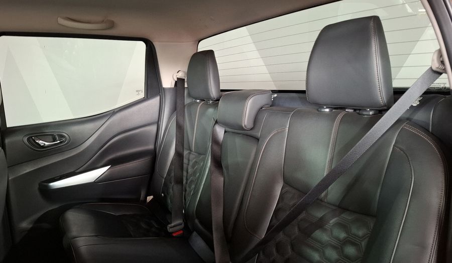 Nissan Frontier 2.5 PLATINUM LE AUTO Pickup 2022