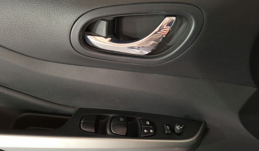 Nissan Frontier 2.5 PLATINUM LE AUTO Pickup 2022