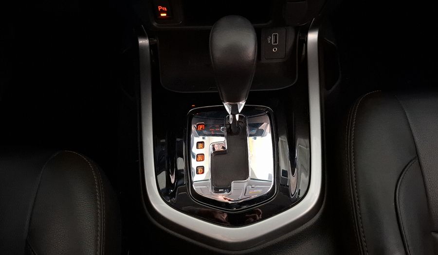 Nissan Frontier 2.5 PLATINUM LE AUTO Pickup 2022