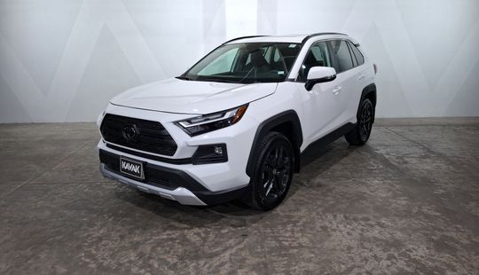 Toyota • RAV4