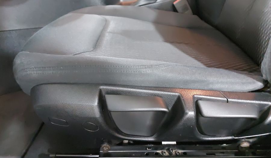 Bmw Serie 1 1.6 118IA Hatchback 2013