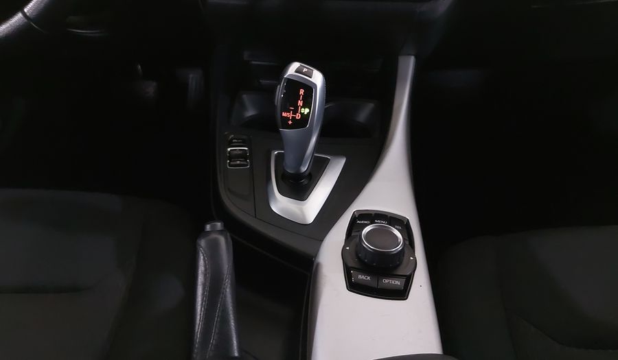 Bmw Serie 1 1.6 118IA Hatchback 2013