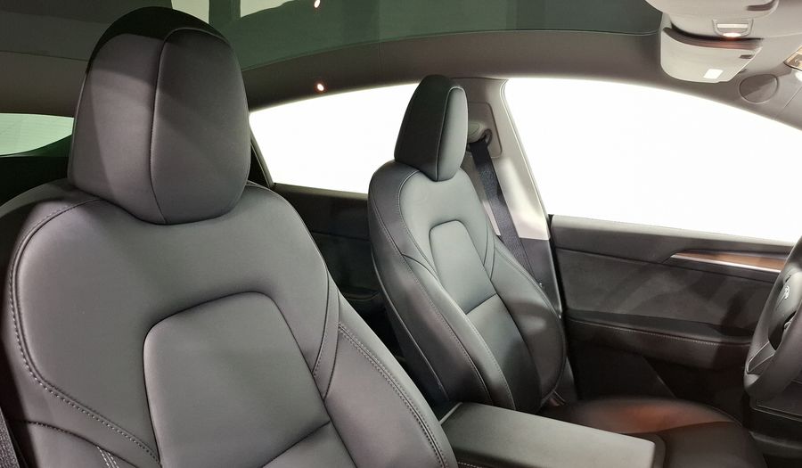 Tesla Model Y BEV RWD AUTO Suv 2023