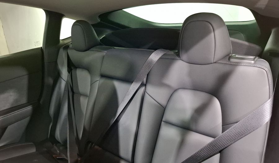 Tesla Model Y BEV RWD AUTO Suv 2023