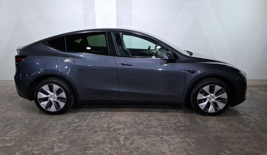 Tesla Model Y BEV RWD AUTO Suv 2023