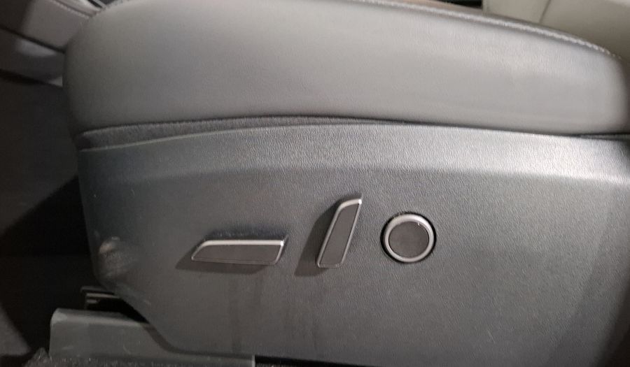 Tesla Model Y BEV RWD AUTO Suv 2023