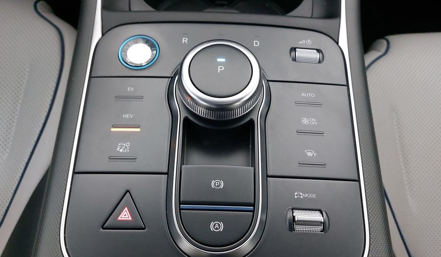 Byd King 1.5 PHEV DM-I 55KM AUTO Sedan 2024
