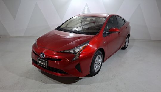 Toyota • Prius