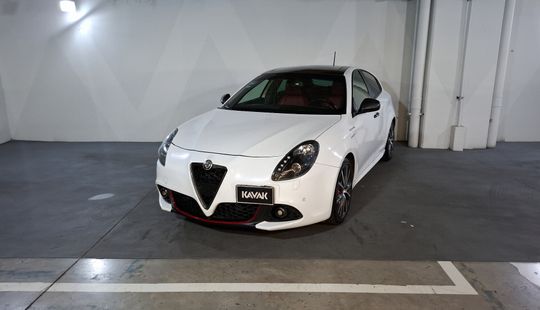 Alfa Romeo • Giulietta