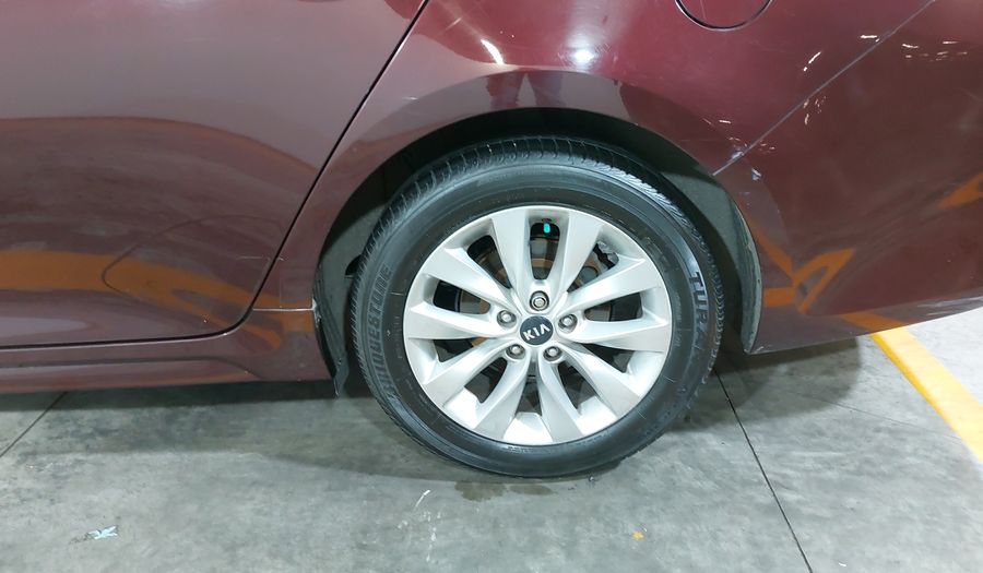 Kia Optima 2.4 GDI EX PACK AT Sedan 2017
