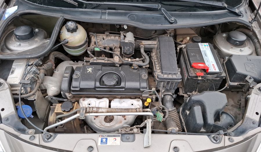 Peugeot 207 1.4 XS COMPACT Sedan 2011
