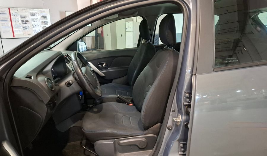 Renault Sandero 1.6 PRIVILEGE PH2 Hatchback 2016
