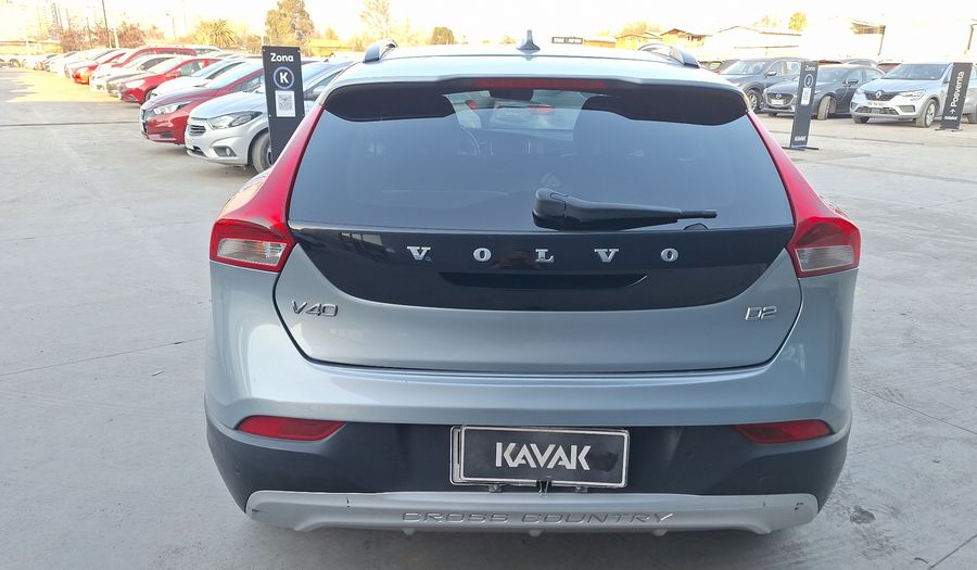 Volvo V40 2.0 D2 AUTO Hatchback 2018