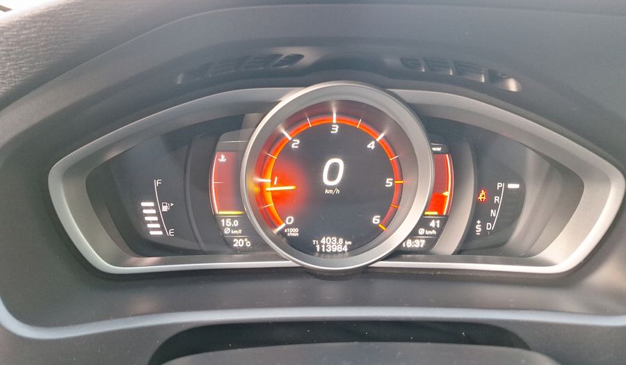 Volvo V40 2.0 D2 AUTO Hatchback 2018
