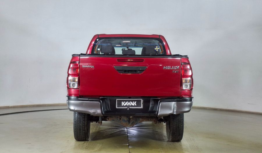 Toyota Hilux 2.4D DX Pickup 2022
