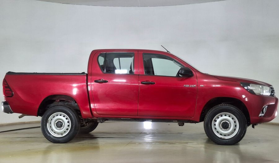 Toyota Hilux 2.4D DX Pickup 2022