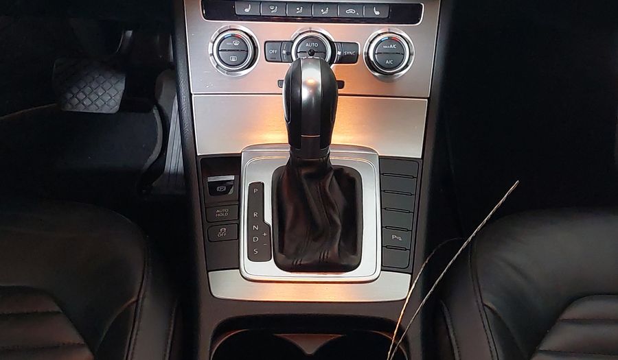 Volkswagen Passat TSI Sedan 2015
