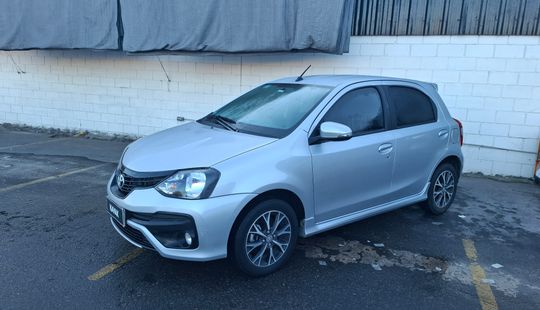 Toyota • Etios