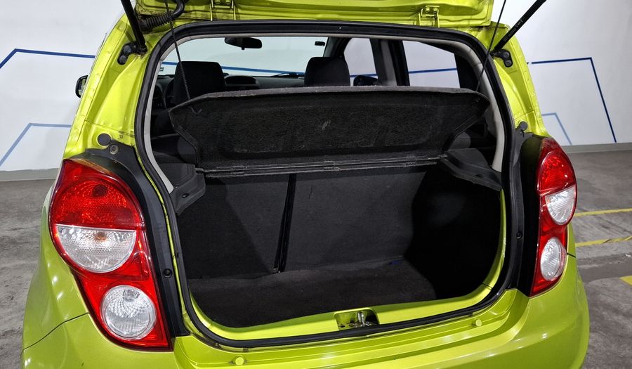 Chevrolet Spark 1.4 LT B MT Hatchback 2017