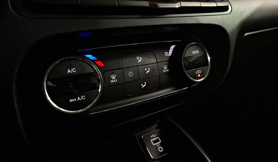 Fiat Cronos 1.8 PRECISION PACK PREMIUM Sedan 2021