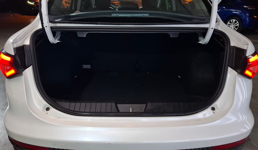 Fiat Cronos 1.8 PRECISION PACK PREMIUM Sedan 2021