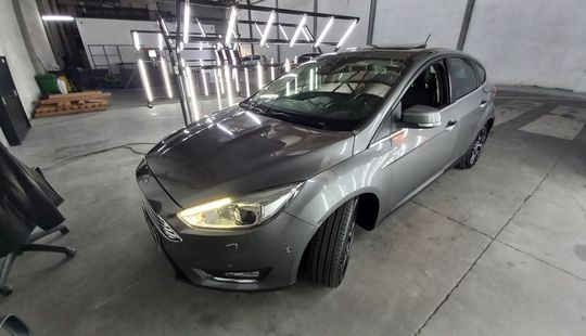 Ford • Focus III