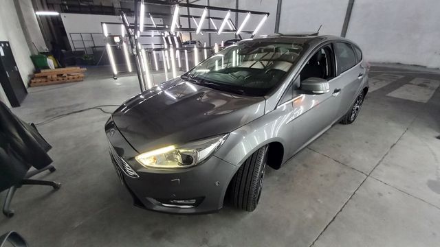 Ford • Focus III