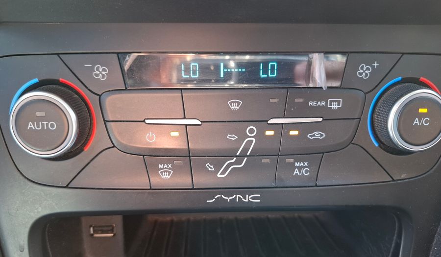 Ford Focus Iii 2.0 TITANIUM Sedan 2017