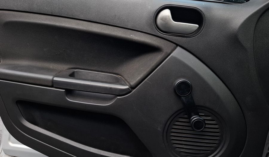 Ford Fiesta 1.6 AMBIENTE PLUS Hatchback 2012
