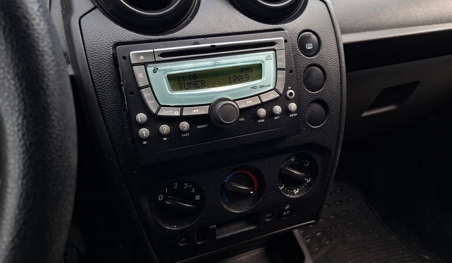 Ford Fiesta 1.6 AMBIENTE PLUS Hatchback 2012