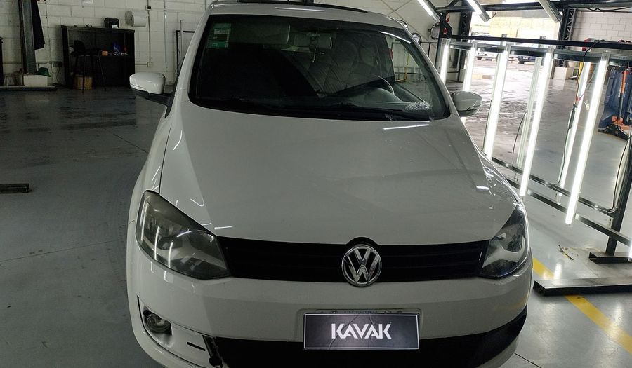 Volkswagen Fox 1.6 HIGHLINE Hatchback 2014