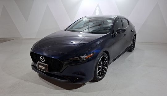 Mazda • Mazda 3