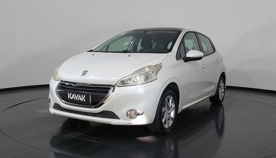 Peugeot • 208