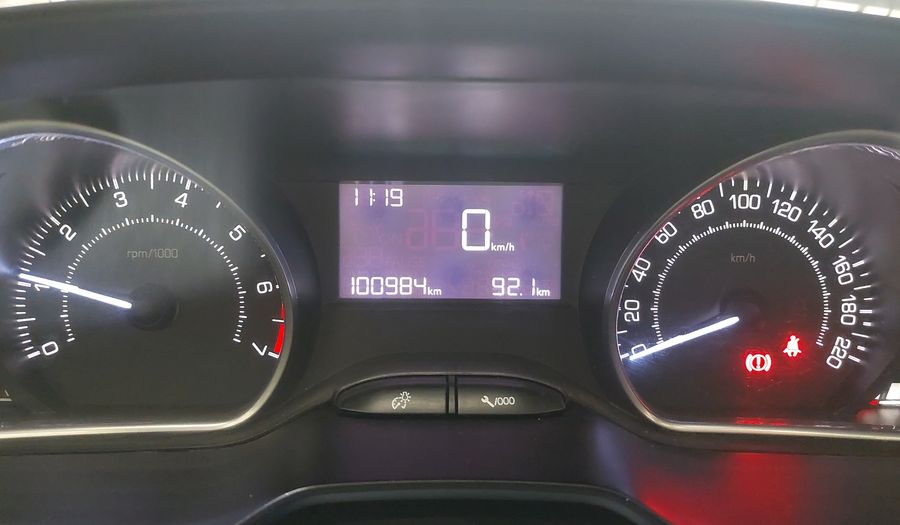 Peugeot 208 ALLURE Hatchback 2014