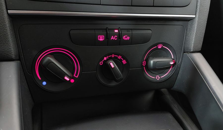 Audi A3 1.2 TFSI ATTRACTION SPORTBACK Hatchback 2013