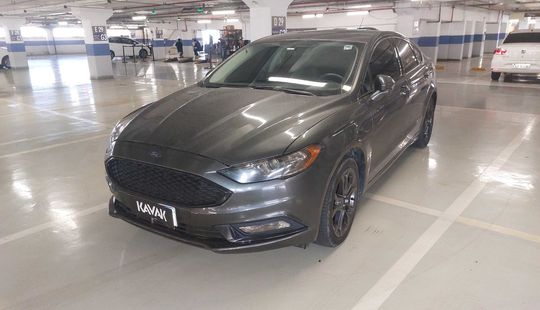 Ford • Fusion