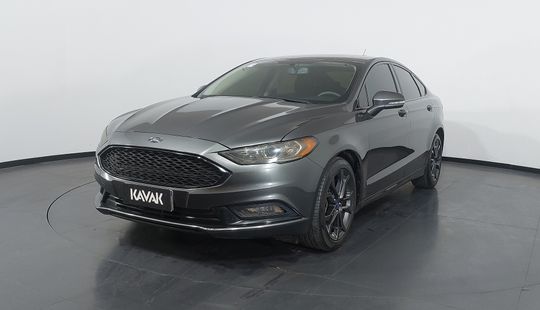 Ford • Fusion
