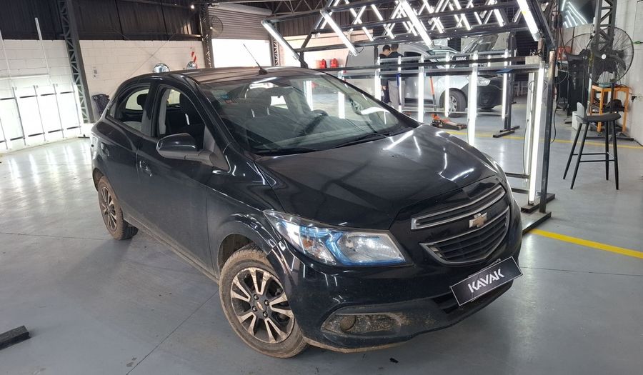 Chevrolet Onix 1.4 LTZ Hatchback 2015