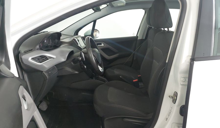 Peugeot 208 ALLURE Hatchback 2017