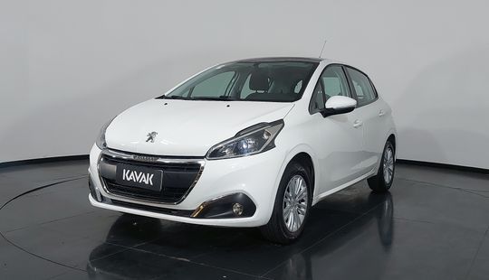 Peugeot • 208