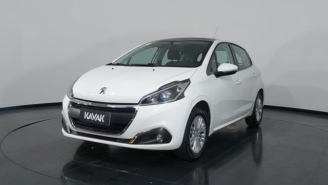 Peugeot • 208