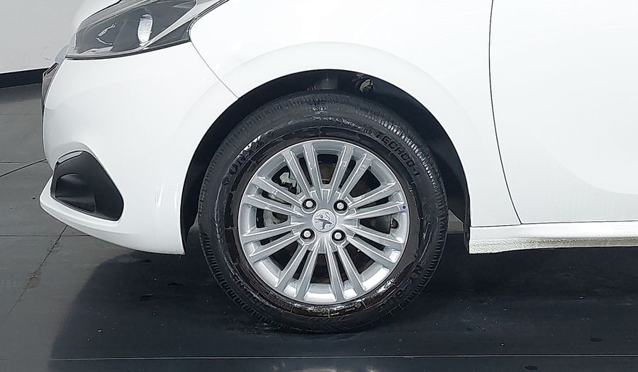 Peugeot 208 ALLURE Hatchback 2017
