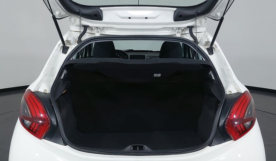Peugeot 208 ALLURE Hatchback 2017