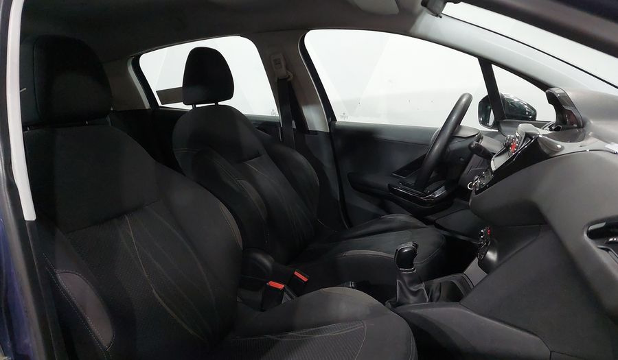 Peugeot 208 1.6 ACTIVE MT Hatchback 2014