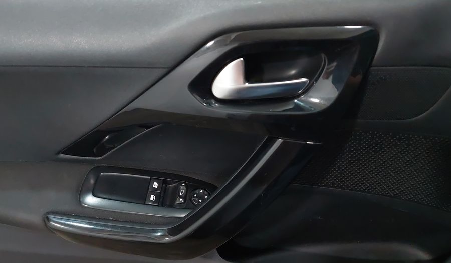 Peugeot 208 1.6 ACTIVE MT Hatchback 2014