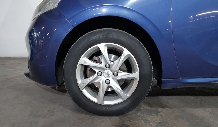 Peugeot 208 1.6 ACTIVE MT Hatchback 2014