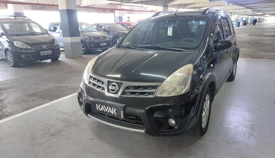 Nissan • Livina
