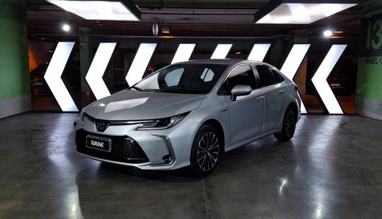 Toyota • Corolla
